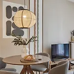 Xalea - 2 A Trocadero Apartment